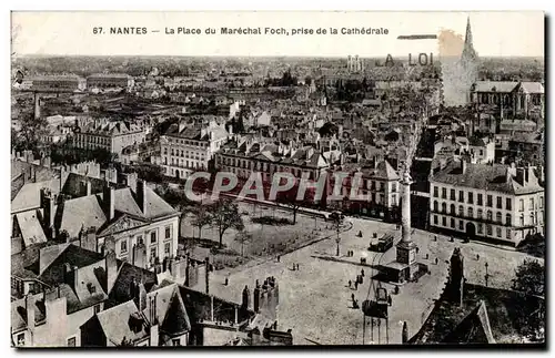 Cartes postales Nantes La Place du Marechal Foch Prise de la Cathedrale