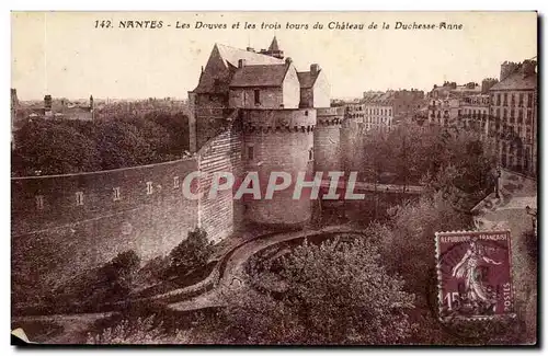 Cartes postales Nantes Les Douves et Les Trois Tours du Chateau de La Duchesse Anne