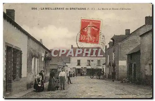 Ansichtskarte AK La Meilleraye de Bretagne La Mairie et Route d Abbaretz