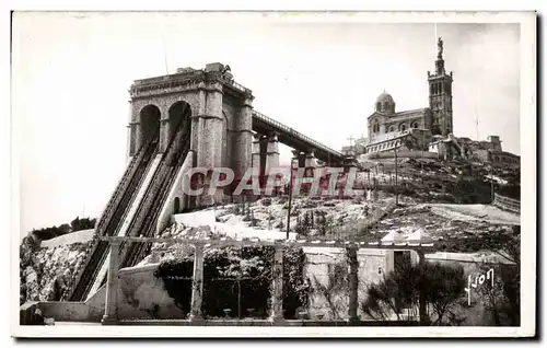 Cartes postales Marseille (Bouches du Rhone) Notre Dame de la Garde Les Ascenseurs