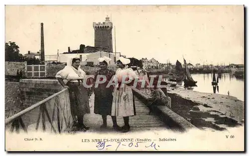 Cartes postales Les Sables D Olonne (Vendee) Sabiaises Folklore Costumes Coiffes