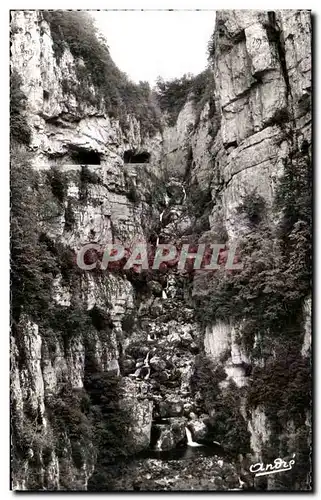 Cartes postales moderne Les Belles Alpes Francaises Le Vercors Les Grands Goulets Cascade de la Vernaison