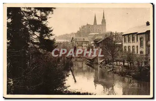 Cartes postales Chartres L Eure et la Cathedrale