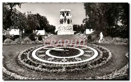 Cartes postales Alger L Horloge Florale et le Monument aux Morts