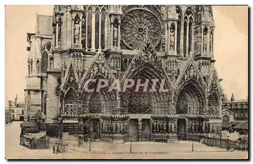 Cartes postales Reims Grand Portail de la cathedrale