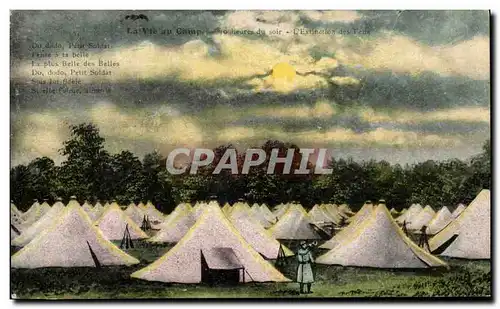 Cartes postales La Vie au Camp l Extinction des Feux Militaria