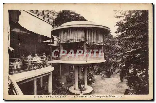 Cartes postales Royat Le Parc et le Kiosque a musique