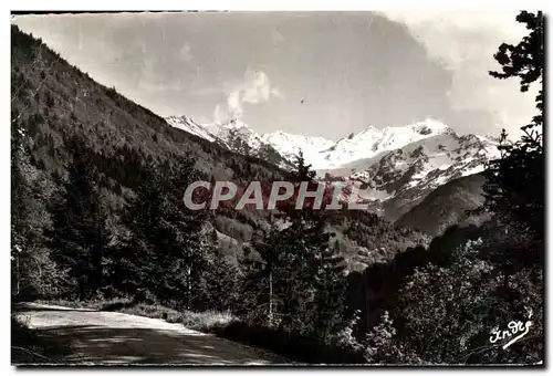 Cartes postales Les Belles Alpes Francaises Environs d Allevard les Bains Route de Found de France et le Gleyzin