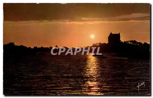 Cartes postales La Bretagne La Cote de Granit Coucher de Soleil sur Costaeres