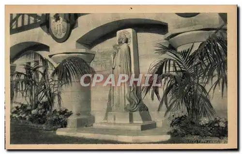 Ansichtskarte AK Rouen Place du Bucher Statue de Jeanne d Arc The place Where Joan of Arc was burnt at the stake