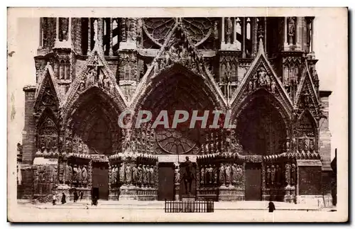 Ansichtskarte AK Reims La Cathedrale et Monument Jeanne d Arc