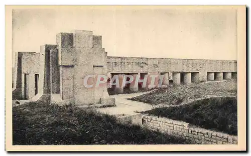 Cartes postales Verdun Monument De La Tranchee Des Baionnettes A la Memoire des Soldats Francais qui dorment deb