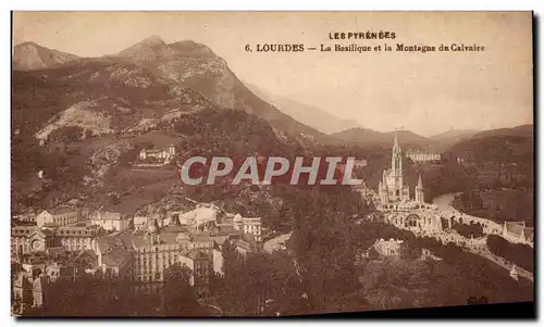 Cartes postales Lourdes La basilique et la montagne du calvaire