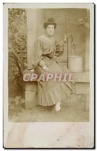 CARTE PHOTO Femme Folklore