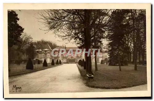 Cartes postales Chateau De La Malmaison Facade du Chateau celabre par les souvenirs de Napoleon ler et de l impe