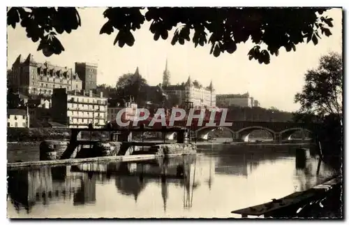 Ansichtskarte AK Pau Le chateau Henri vu de la rive gauche du gave