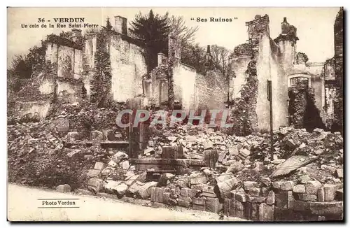 Ansichtskarte AK Verdun Un coin la Rue Saint Plerre Ses Ruines Militaria