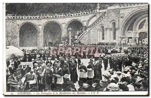 Cartes postales Lourdes La Procession et la Benediction des Malades