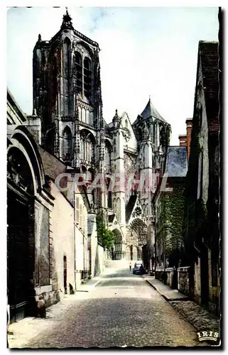 Cartes postales moderne Bourges La Cathedrale vue de la porte jaune