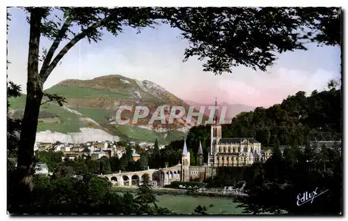 Cartes postales moderne Lourdes La Basilique et le Pic du Jer