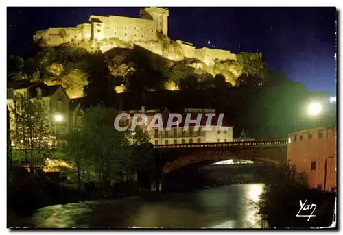 Cartes postales moderne Lourdes Son Lumiere au Chateau Fort The castle illuminated ll castellio illuminato