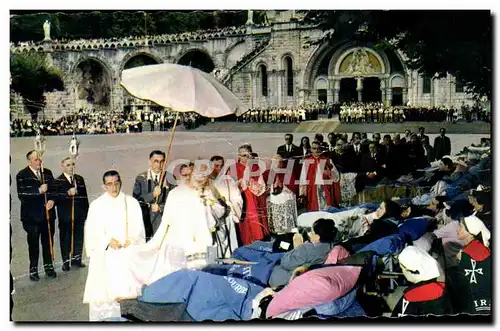 Cartes postales Lourdes Benediction des Malades The Blessing of the Sick Benedizione degli ammalati Zegening van