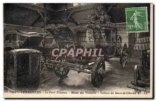 Ansichtskarte AK Versailles Le Petit Trianon Musee des Voitures Voiture du Sacre de Charles X