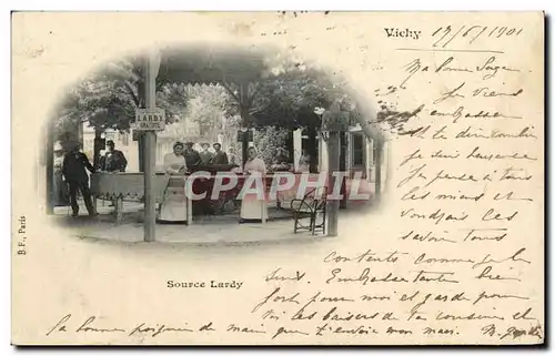 Cartes postales Source Lardy Vichy