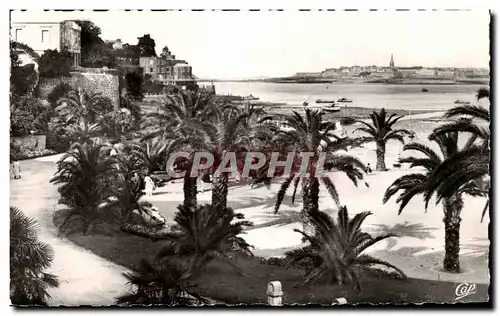 Cartes postales Dinard La Palmeraie Au fond Saint Malo