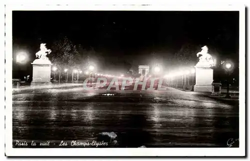 Ansichtskarte AK Paris la Nuit Les Champs Elysees