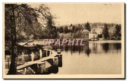 Cartes postales En Morvan Lac des Settons Vue sur la Digue