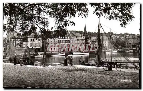 Cartes postales Honfleur Le Vieux Bassin et le Musee