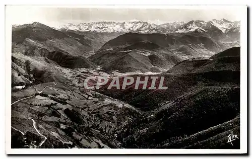 Ansichtskarte AK Les Pyrenees Col d&#39Aspin Route du Col d&#39Aspin vue Sur La Vallee d&#39Aure