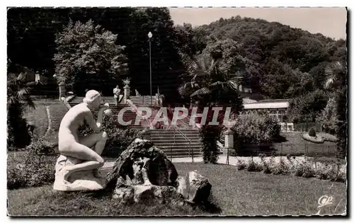Cartes postales Bagneres De Bigorre Rond Point des Thermes et la Hourense