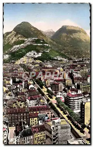 Cartes postales Les Belles Alpes Francaises Grenoble Course Jean Jaures et massif de la Chartreuse