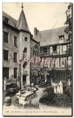 Ansichtskarte AK Le Mans Cour du Musee de la Reine Berengere