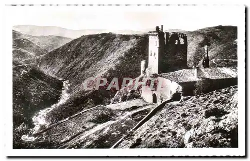 Cartes postales Environs de Vernoux La Tourette Ruines du Vieux Chateau Feodal et la Ferme