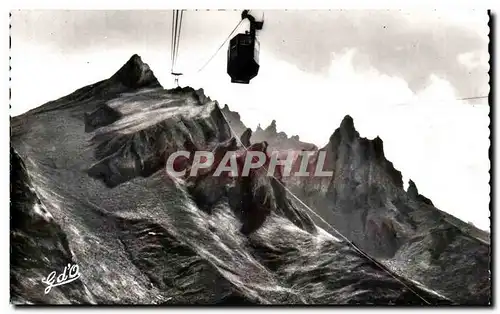 Ansichtskarte AK L&#39Auvergne Le Mont Dore Sancy Cabine du Teleferique arrivant aux Aiguilles du Sancy