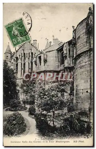 Ansichtskarte AK Poitiers anciene Salle Des Gardes Et La tour Maubergeon