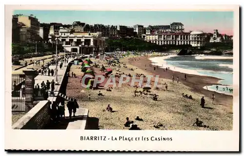 Cartes postales Biarritz La Plage Et Les Casinos