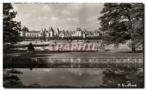 Cartes postales Fontainebleau Le Palais Vue d&#39ensemble sur le Parlerre et le Palais