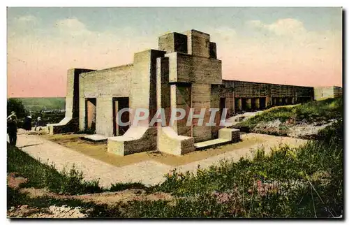 Cartes postales Le Monument de la Tranchee des Baionnettes Militaria