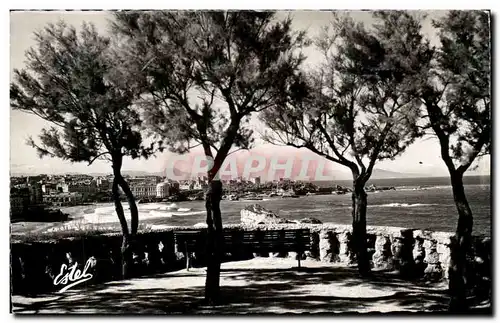 Cartes postales Biarritz Les casinos et les rochers de l&#39atalaye