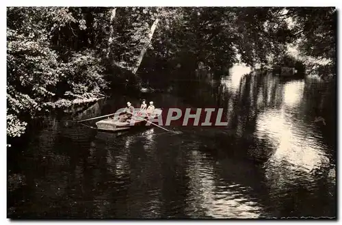 Ansichtskarte AK La Roche Posay Les Bains Promenade sur la Creuse