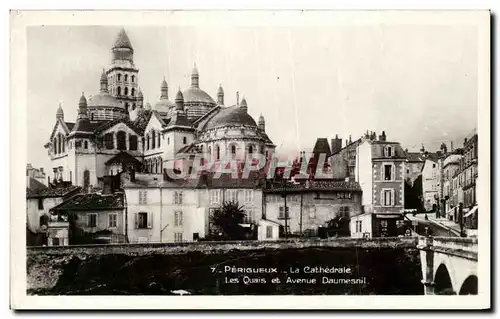 Cartes postales Perigueux La Cathedrale Les Quais et Avenue Daumesnil