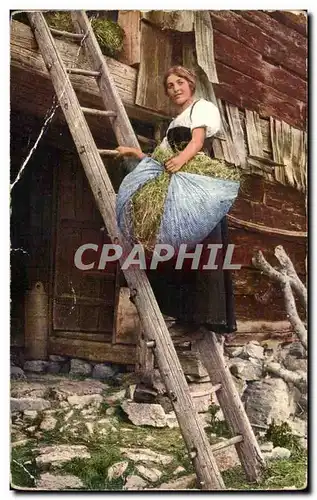 Cartes postales Suisse Femme Folklore Ferme