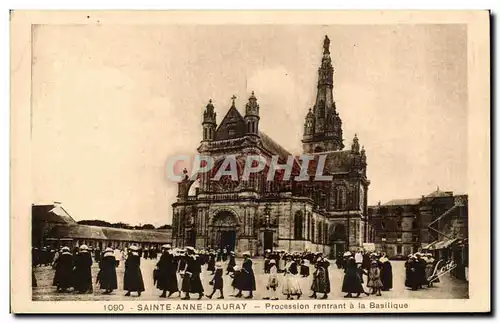 Cartes postales Sainte Anne D auray Procession rentrant a la Basillque