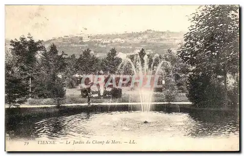 Ansichtskarte AK Vienne le jardin du champ de mars