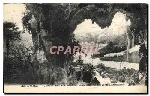 Cartes postales Nimes jardin de la fontaine interieur de la grotte
