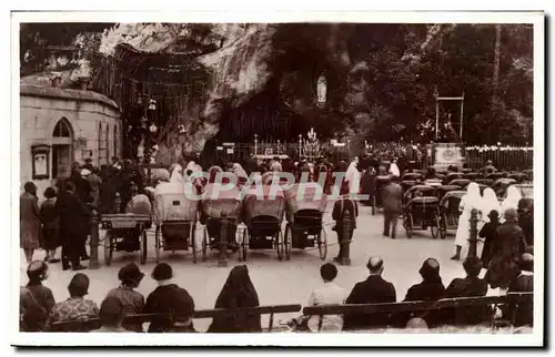Cartes postales Lourdes la grotte